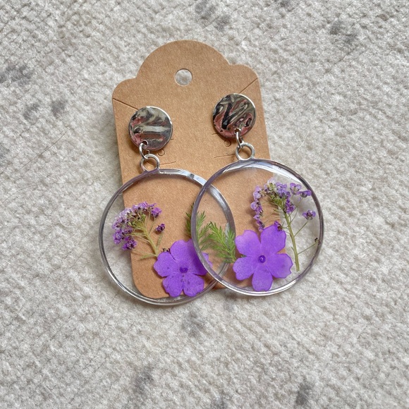 Handmade Resin Earrings - Picture 5 of 6